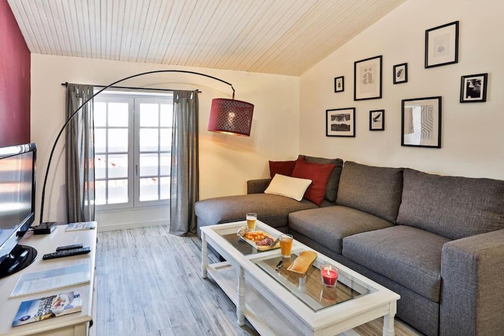 APPT COSY 2* HYPER-CENTRE à 2 pas de la plage + PARKING inclus (avril à oct 2023) Les Sables-dʼOlonne Exterior foto